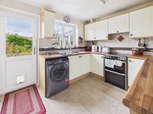 Kitchen- click for photo gallery